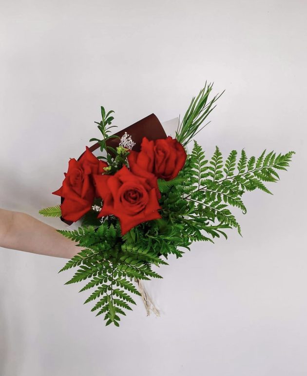 3 Red Roses - Bouquet